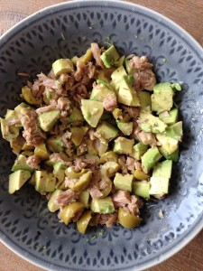 avocado tonijn olijven lunch