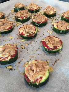 Courgette pizza met tonijn